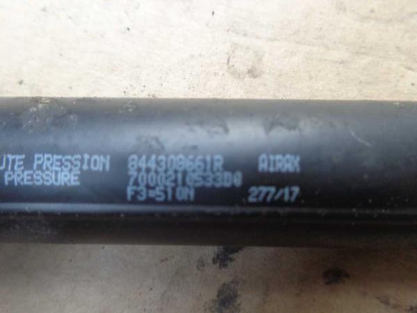 VERIN HAYON RENAULT CLIO 4  5PORTES - Vue 2